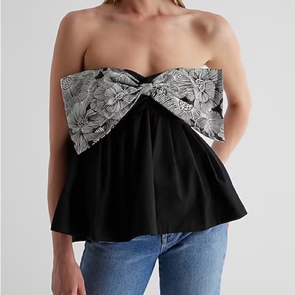 Strapless bow top